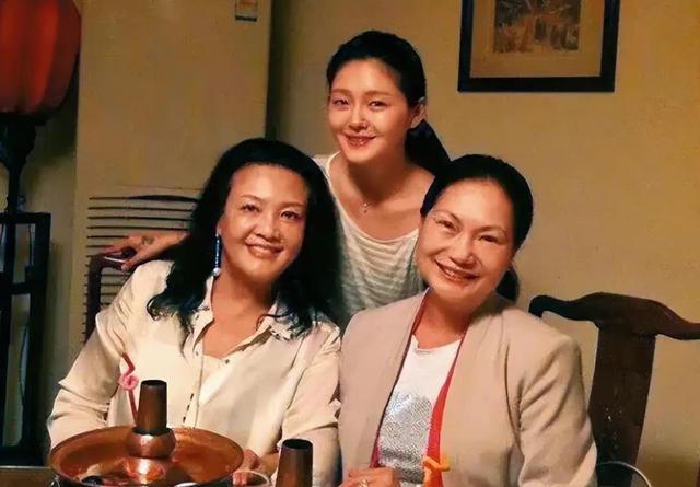 大S|大S把床垫送回到汪小菲的台北S酒店，张兰指责大S伪善，儿子太傻