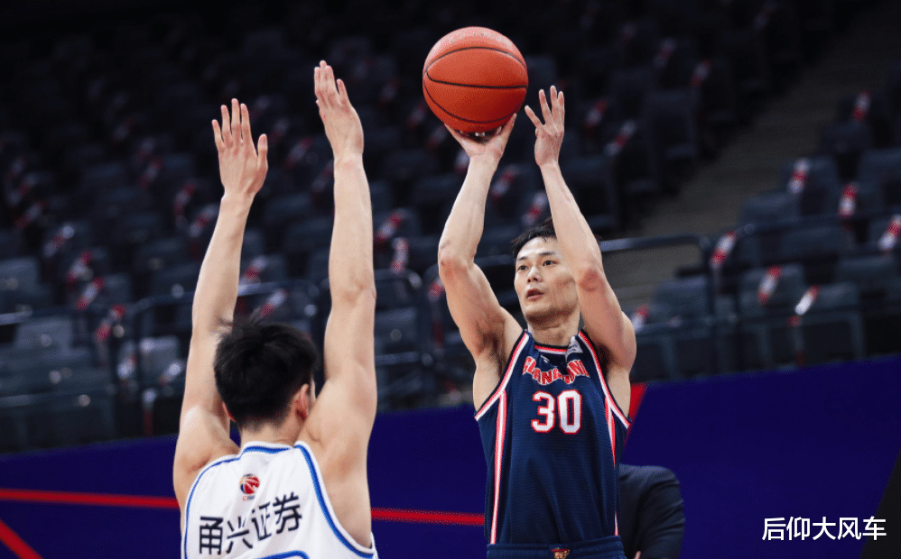 广东男篮|CBA排名：输球输人！榜首大战上海惨负辽宁争冠无望 广东重回前五