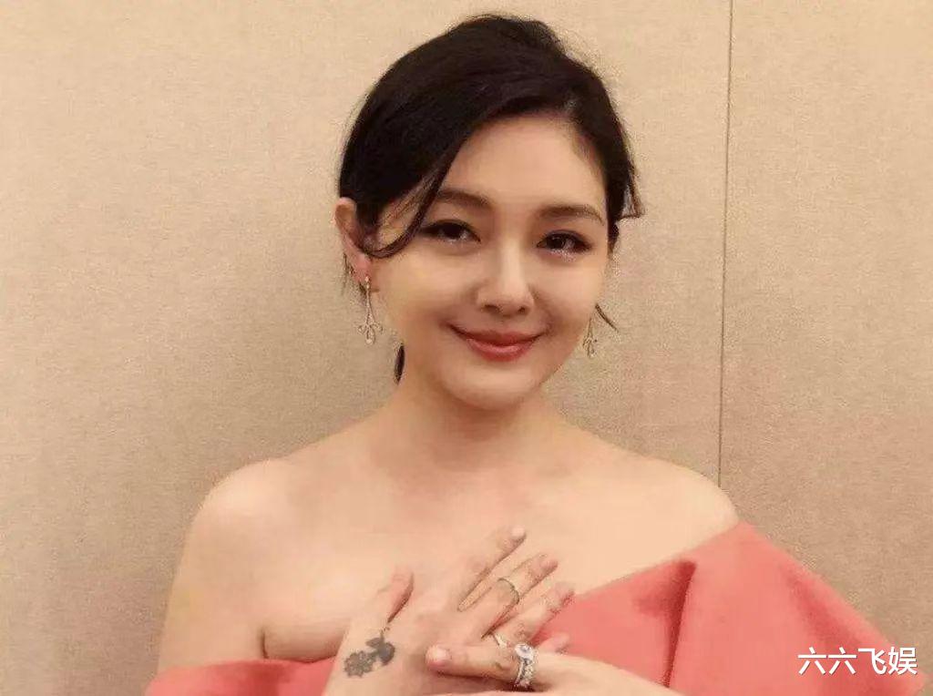 大S|45岁的大S，离婚3个月闪嫁52岁初恋，到底是勇猛还是脑袋发昏？