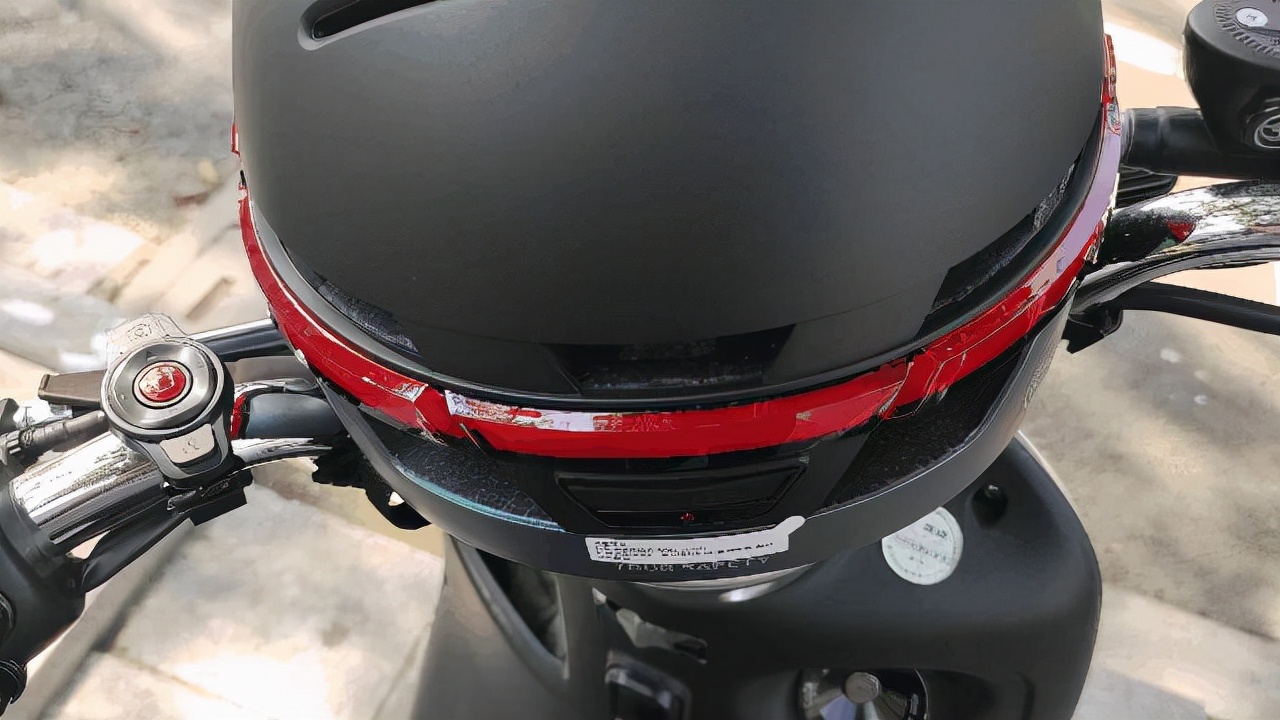 华为鸿蒙系统|头盔也智能,有音响,还带灯,Helmetphone智能骑行头盔体验