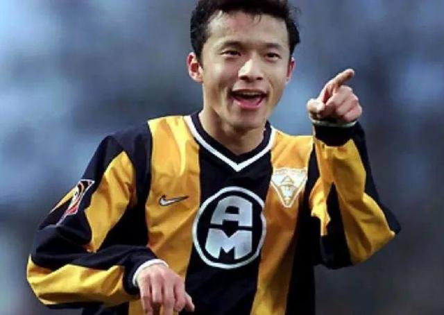 谢晖|和男足名宿谢晖结婚7年，离婚后的名模佟晨洁拿到多少补偿？