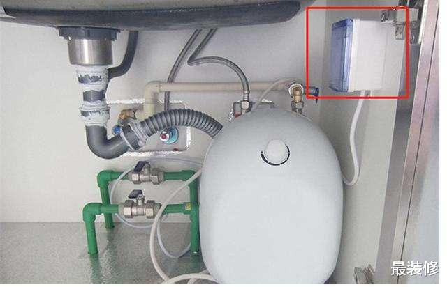 “脑洞大开”的5个厨房设计,不按套路出牌,却精准解决家居痛点