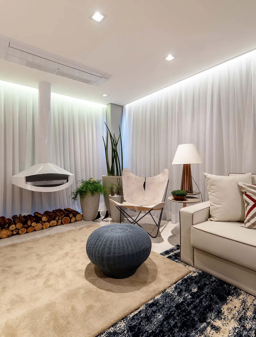 大平层一梯一户免打扰,客餐厅50平,楼层高视野好要比别墅大气