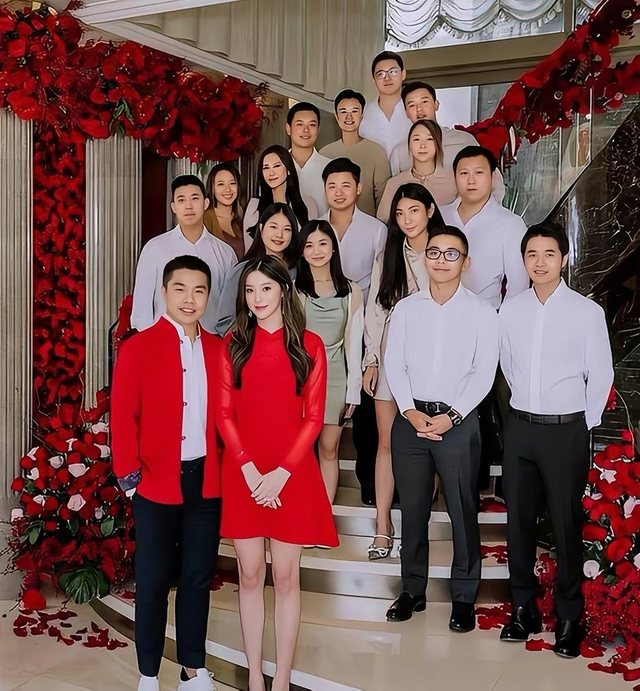 豪门|恭喜！香港两大豪门联姻，千金江钰琪和太子爷郭浩泉办世纪婚礼