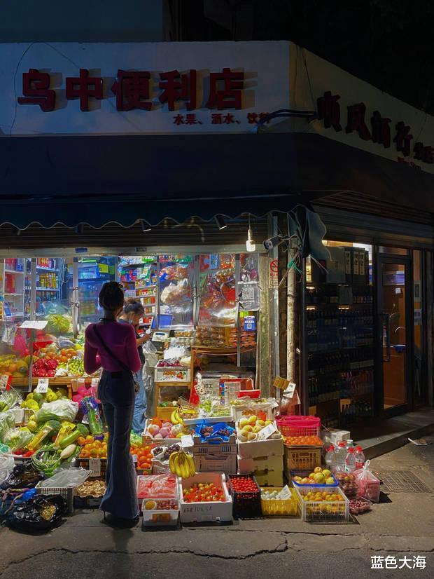 张天爱|张天爱《乐队的海边》路透：造物主太偏心，难怪别人看到她都呆了