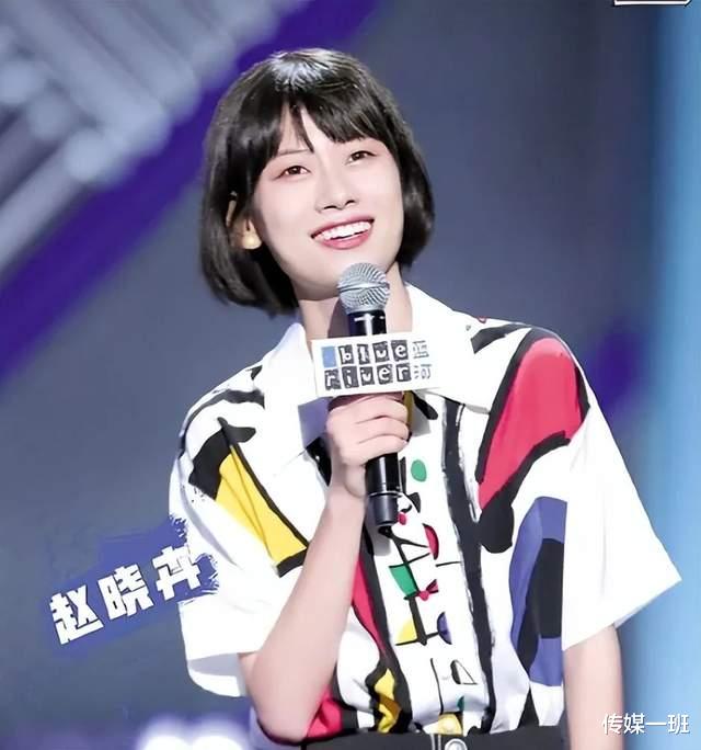 春晚|脱口秀兼职艺人赵晓卉：登上春晚全网爆红，背后老板成真正赢家