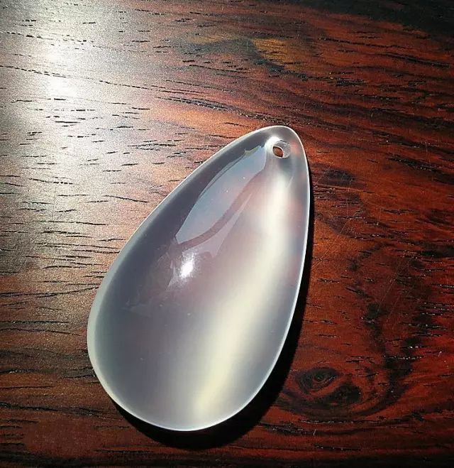 玉髓到底算不算玉？为何玉髓跟翡翠如此相似？