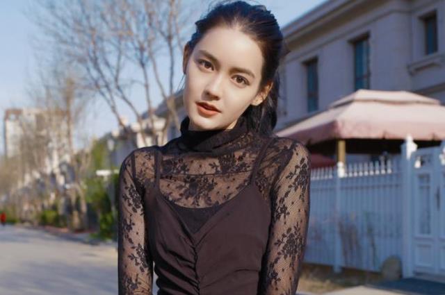 李崇霄|演员李崇霄突然去世,生前与妻子合照曝光,两人同框超有爱