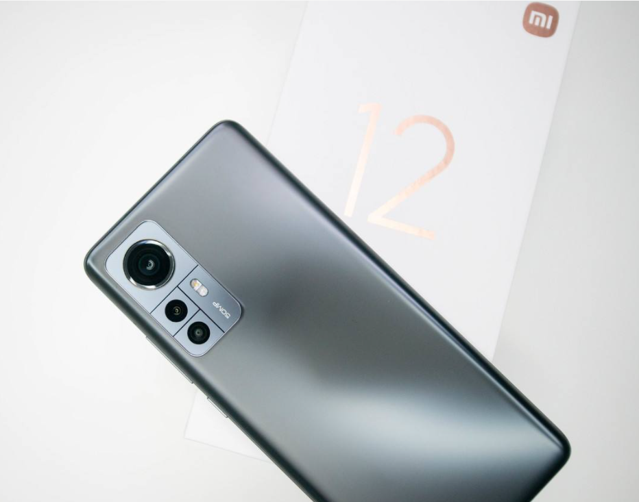 小米科技|发售两个多月价格松动,小米12最新价格确认,售价更亲民