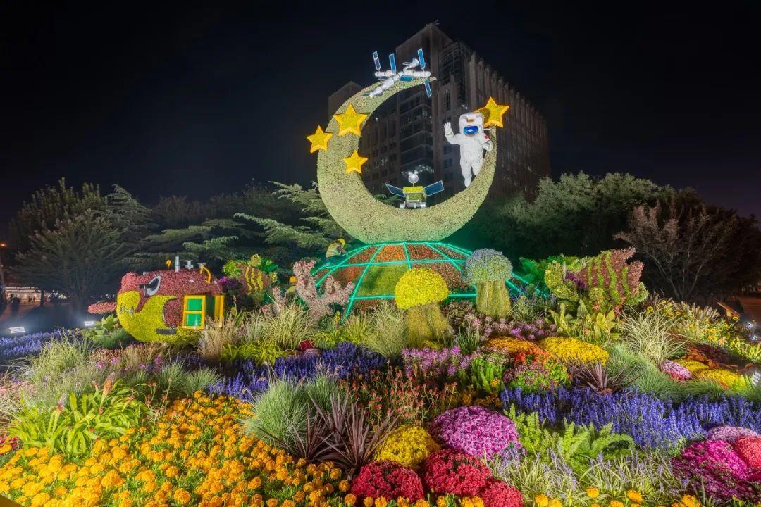 上海市|花了三个晚上，打卡长安街沿线14处立体花坛，夜景比白天更靓丽！