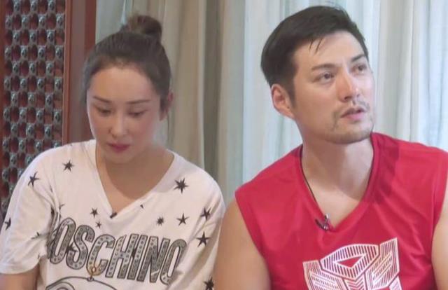 杜若溪|杜若溪拆快递被严屹宽指责不做饭:大早上就忙这些,我饭还没吃呢