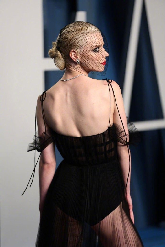 奥斯卡|2022年奥斯卡传统的《名利场》派对,真是众星云集,美女频现