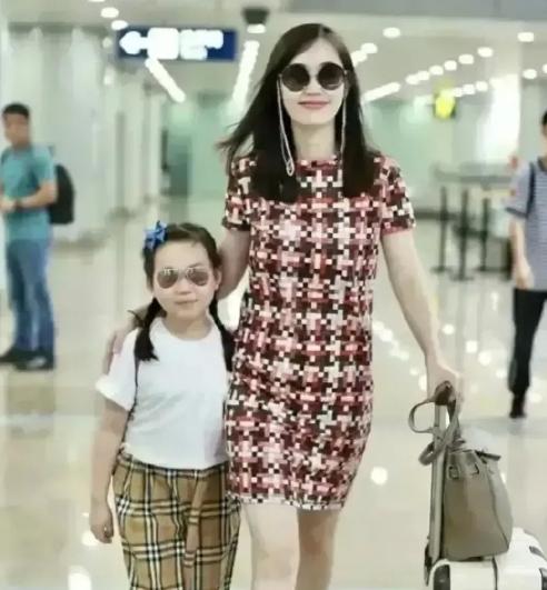 王宝强|王宝强和马蓉离婚6年了，他们的生活相差太大