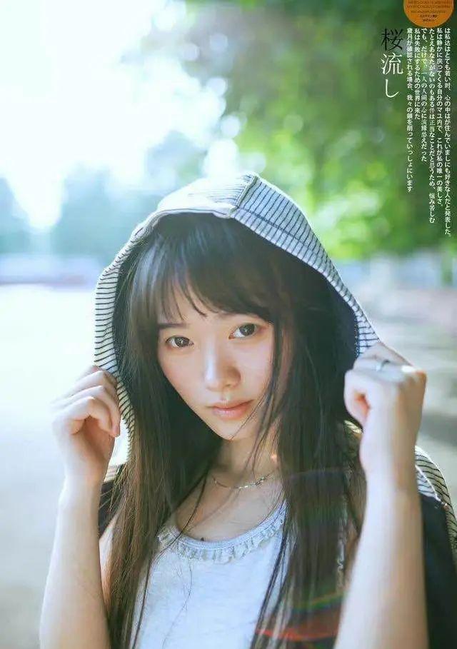 鞠婧祎|15岁“书模”鞠婧祎太美了！雪肤玉貌大长腿清丽脱俗