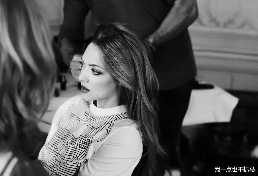 好莱坞|全球爆红后遭泄露私照,好莱坞“最美尤物”隐退养鸡:火了18年,她可不是花瓶