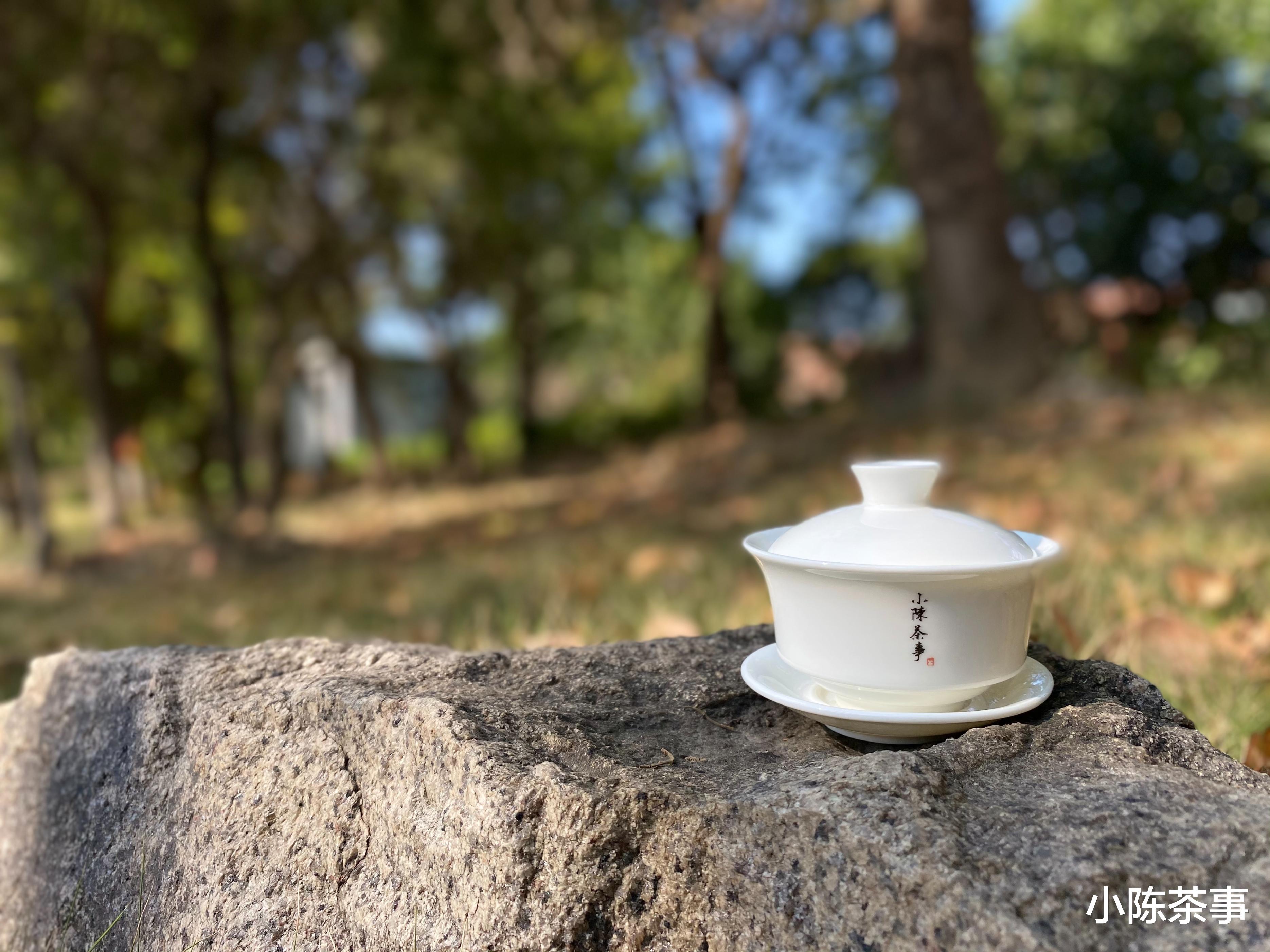 茶具|紫砂壶可以严丝合缝，为什么盖碗总有条“缝”？是不是工艺问题？