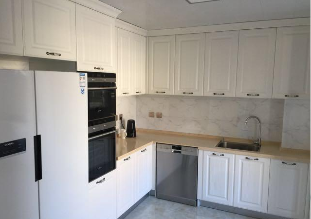 15万装修新房，全屋都是老婆交代要打的柜子，太夸张太压抑了！