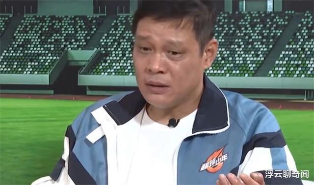 范志毅|范志毅女儿范斯晶：24岁身材火辣，爱上大6岁土豪，与后妈像闺蜜