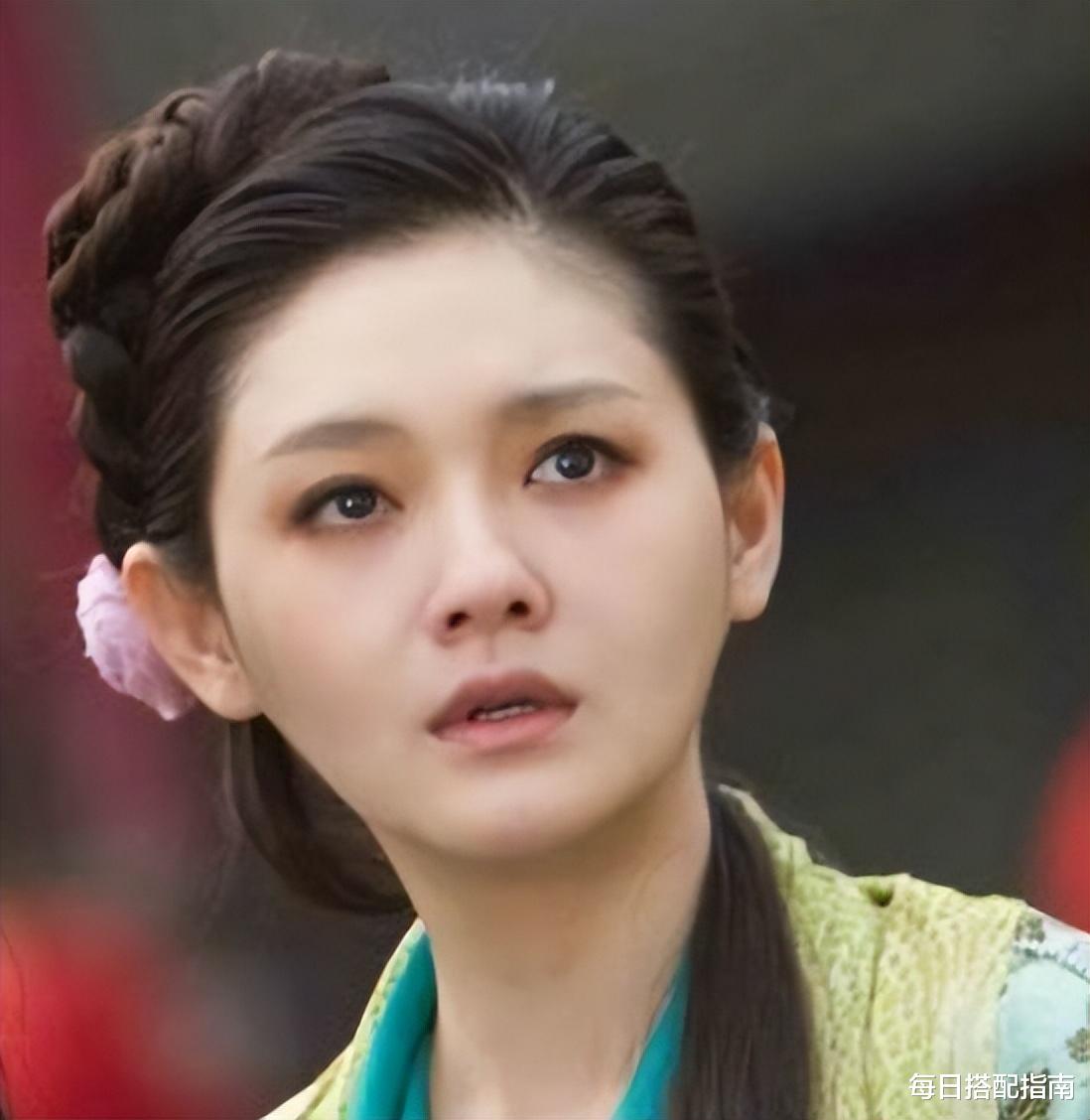 红豆 45岁的大S为什么不显老?少女感脸型的优势,被她展现得淋漓尽致