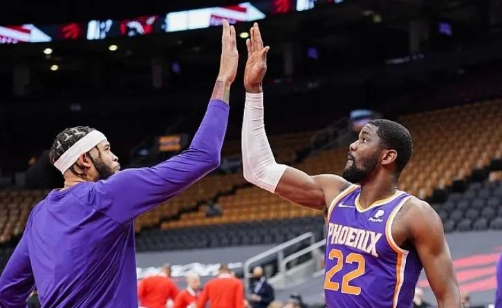 太陽隊|31勝9負，太陽重回西部第一！保羅15分12助5搶斷，布克16+5