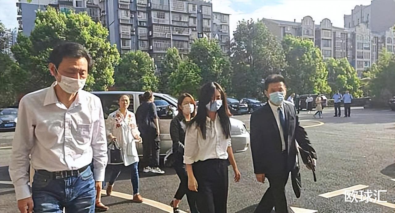 “我爸是李刚”的李启铭,出狱后找工作连吃闭门羹,沦为装修工人