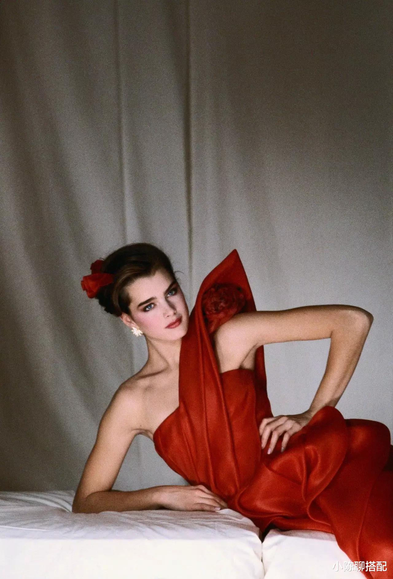 莫妮卡·贝鲁奇|5位国际顶级女神！“地球球花”到“法兰西之吻”，都是人间绝色