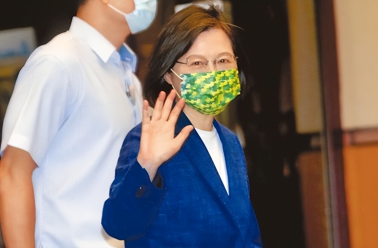 蓝营“立委”炮轰蔡英文当局,他们是学术诈骗集团,都是无良政客