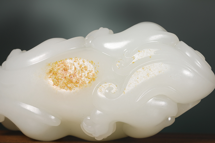 玉雕|「璞玉雅藏」和田玉籽料 红皮白肉 招财貔貅 海派玉雕大师黄杨洪作品