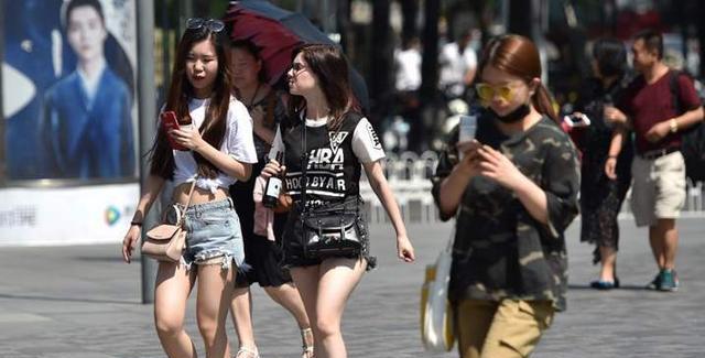 希腊|大批日本女性来到上海，表面是来旅游尝鲜的，但实则另有目的