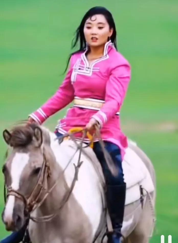 娜仁花|知青故事:为回城抛弃初恋,28年后儿子大婚一声爸爸他羞愧难当