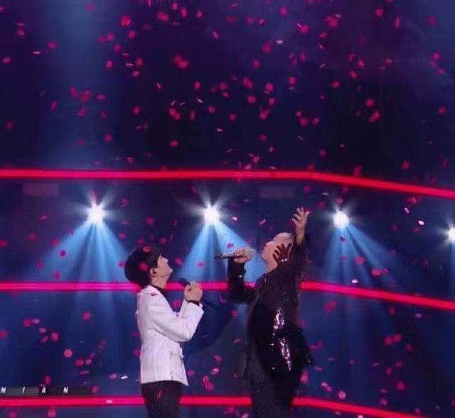 周深|周深首唱rap，与GAI改编《玫瑰少年》被称好绝，网友：什么玩意