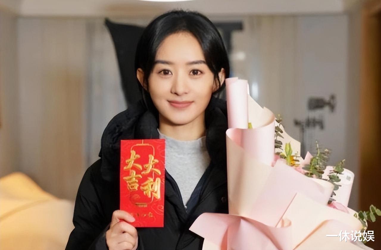 赵丽颖|赵丽颖现身诊所做腰部理疗,疑似旧伤复发,待了三个小时才走出来