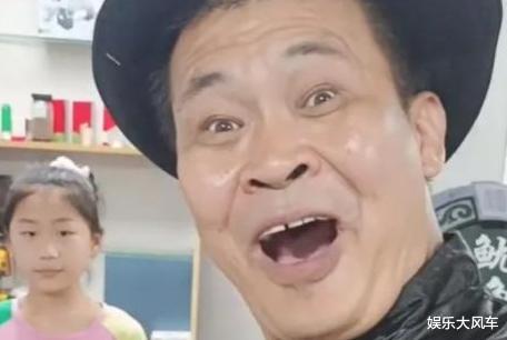 余秀华|余秀华同意见面？鱿鱼才子求爱添新文：天作媒心相印，转机来了