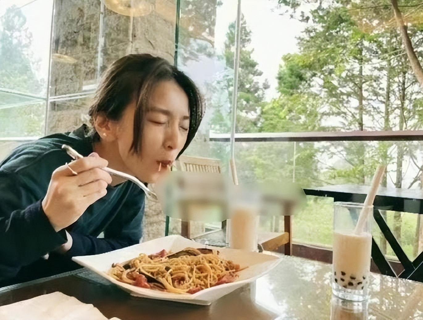 田馥甄|田馥甄凉了！所有歌曲被平台下架，时隔两天她仍旧不表明态度