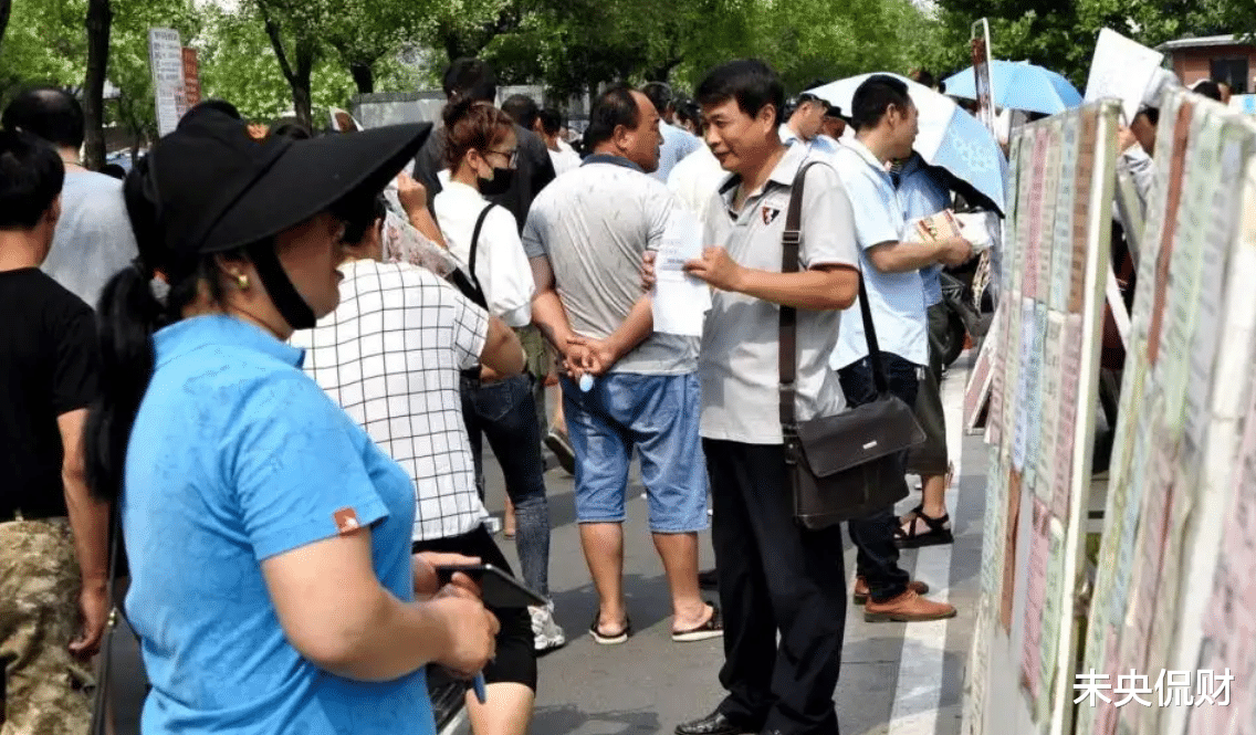 用工荒|月薪过万却“招不到人”?三大行业出现用工荒,看看适合你吗?