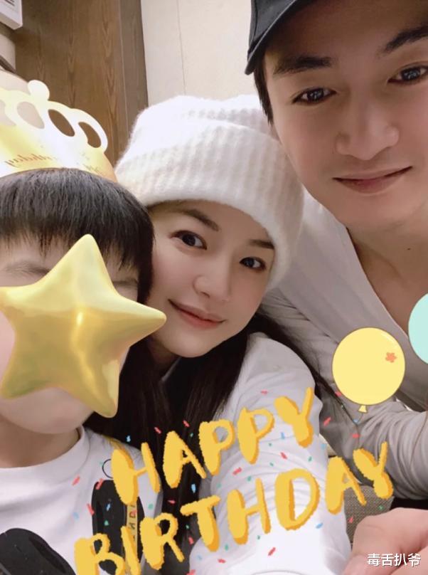 陈妍希|陈晓和陈妍希疯狂撒糖，两人合体拍恩爱大片，甜蜜对视羡煞旁人