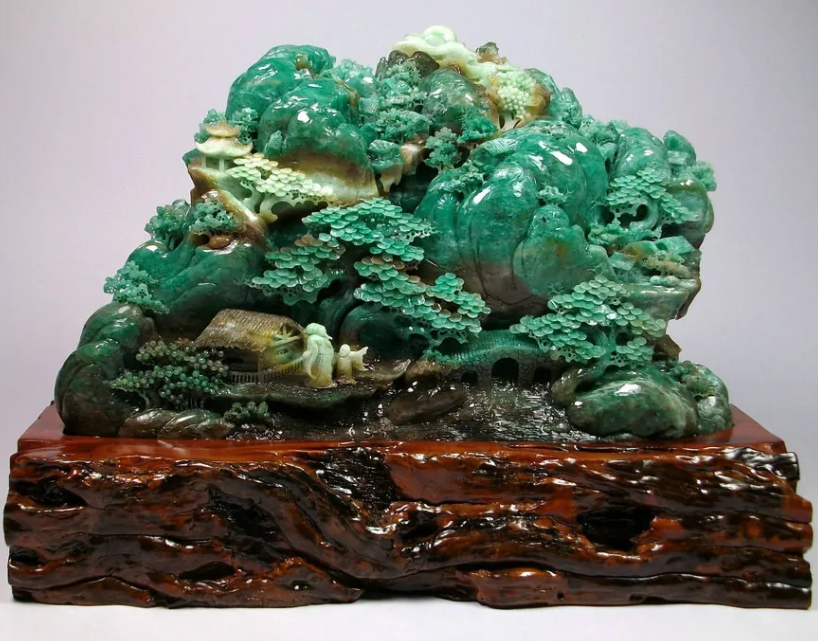 翡翠|“东方翡翠”，文玩界的高级雕料