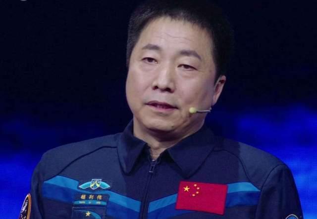 杨利伟回到地球,后遗症严重无法再飞天?辟谣!未来或将再次出征