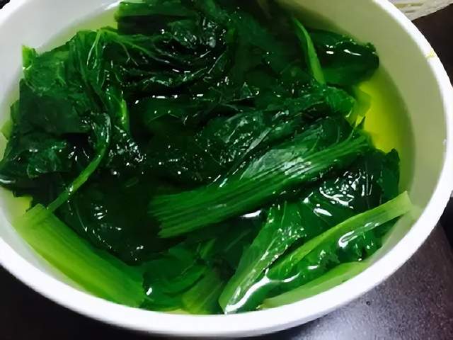 减脂 全是坑！3种网红减脂餐，听起来很靠谱，却越吃越胖，减肥的你可能都吃过