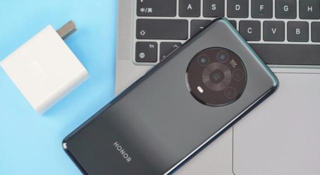 华为荣耀|荣耀Note20摊牌，7.2英寸巨屏袭来，真全面屏是亮点