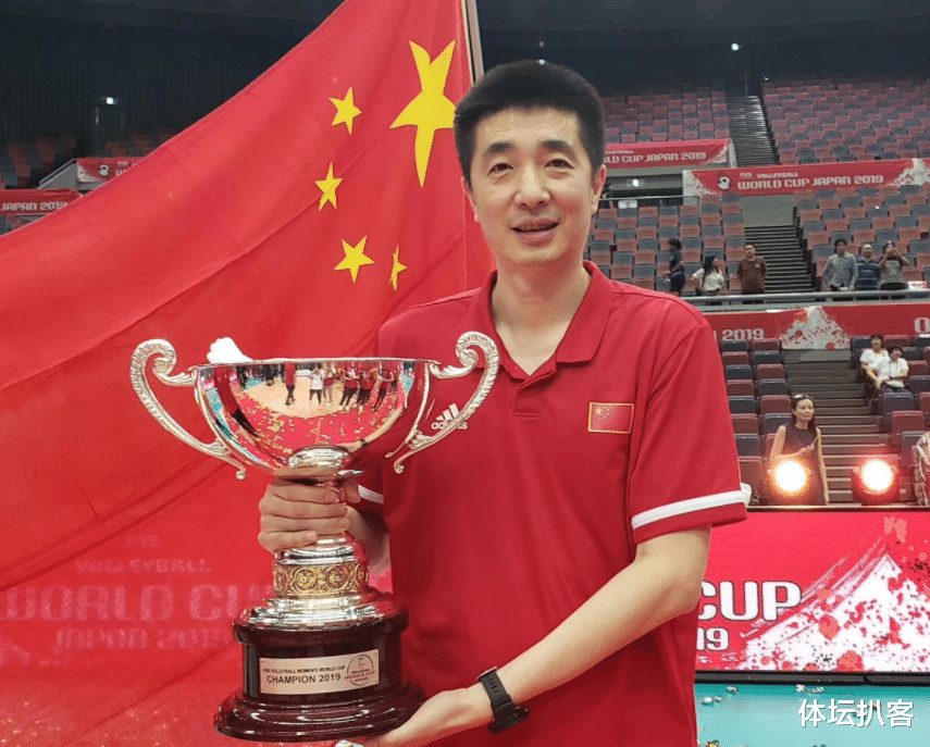 安家杰|再见，安家杰！郎平之后，他也无缘出任中国女排新帅，球迷欢呼