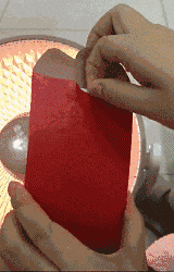 李晨|李晨与美女富婆吃大餐！头靠头合影显亲密，还曾在酒吧嗨玩到凌晨