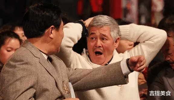 赵本山|赵本山弟子因55块钱，过ETC被收费杆砸中，43岁命丧黄泉