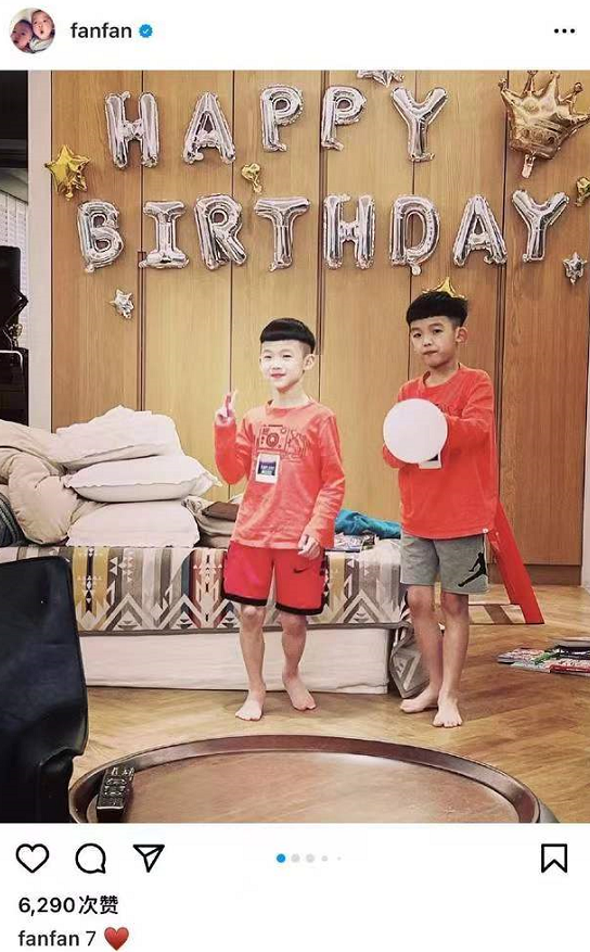 范玮琪|范玮琪为双胞胎儿子庆生！弟弟比哥哥矮半个头，豪宅物品乱扔显杂乱