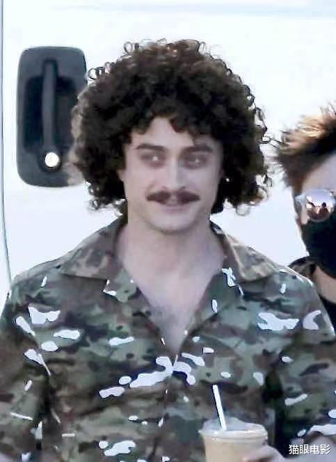 哈利·波特|哈利波特彻底变成大叔!新造型满脸胡子,32岁咋就这么沧桑了