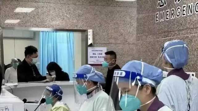 国家终于出手！多家核酸机构造假被查，张姗姗们恐再难逃惩治！