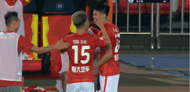 广州队|广告宣？广州队核心现身官方平台，留队无悬念要接班郑智