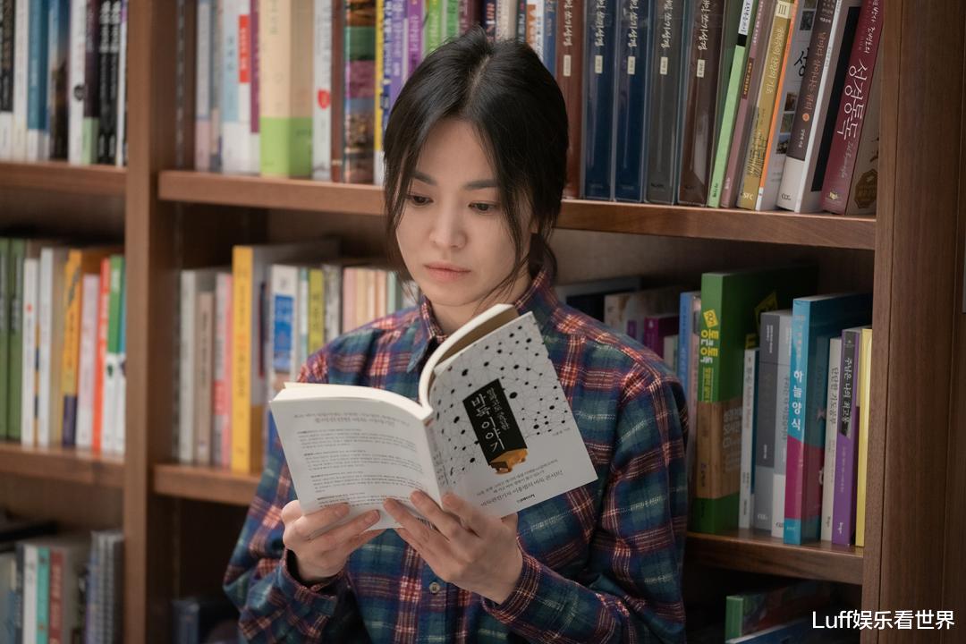 宋慧乔|宋慧乔为《黑暗荣耀》献出第一次, 不甩前夫新恋情公开喊话:每天都很幸福!