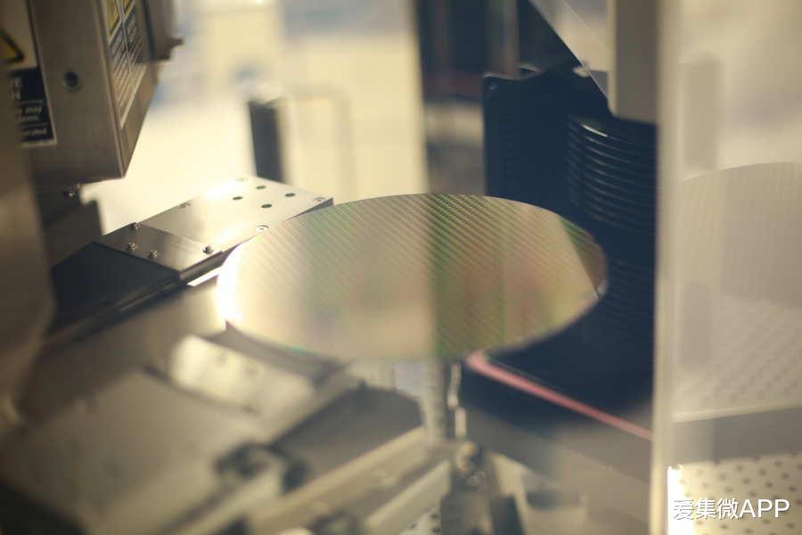 数据库|三星半导体业务负责人示警:中国大陆工厂安装新设备或有阻碍