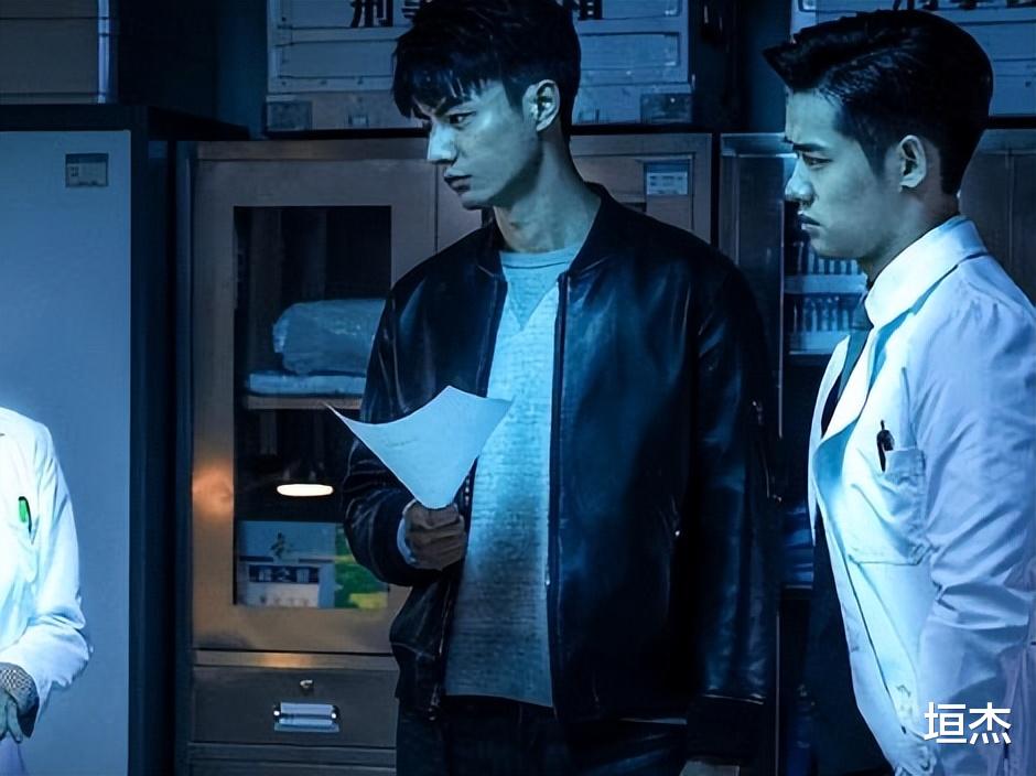 胡兵|12位身高将近190的男星,头小肩宽比例好,合照从不怕比较